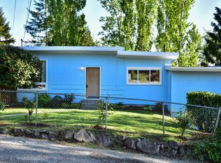 1303 S 208th St, Des Moines, WA 98198