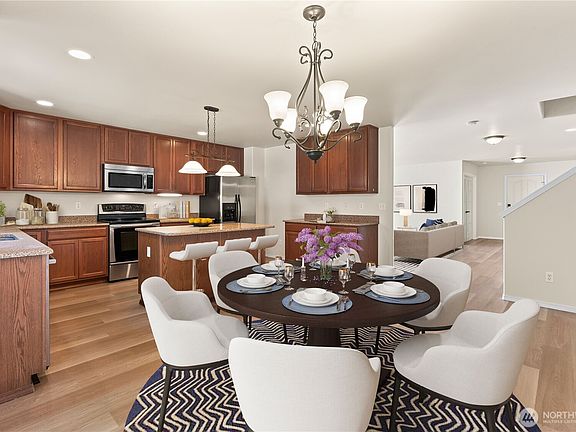 5th image of 6908 Desperado Drive SE
