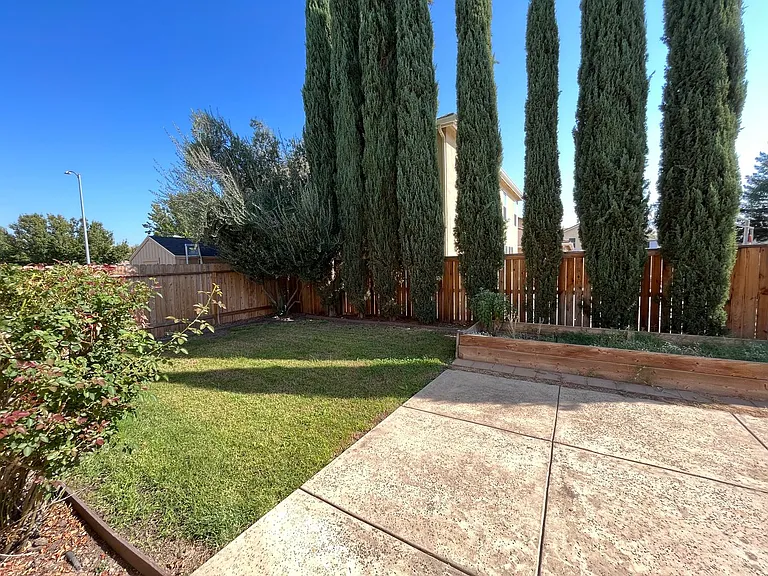 1187 Steidlmayer Way — Photo 9