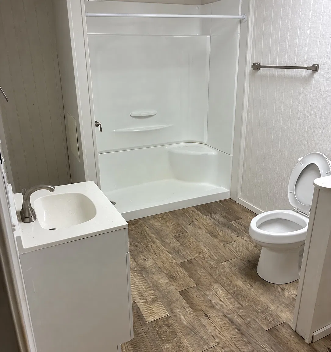 2 bed, 1.5 bath, 1150 sqft, $1,375 — Photo 2