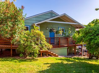 6915 SW 33rd Pl, Portland, OR 97219