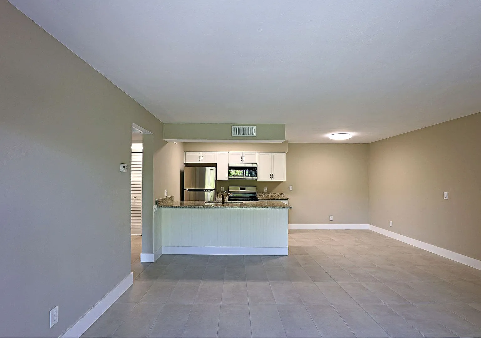 Mystic Gardens 5303-307 — Photo 3