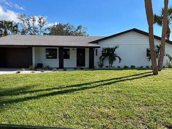5th image of 2404 Yorkshire Dr