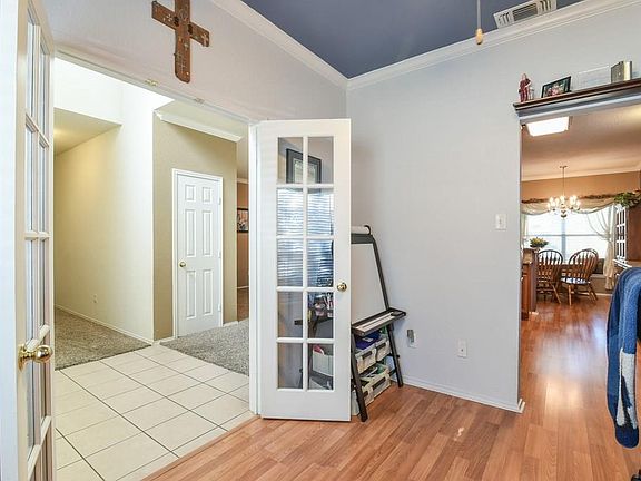 5th image of 337 Rock Hill Dr