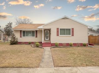527 Center St, Milton, PA 17847
