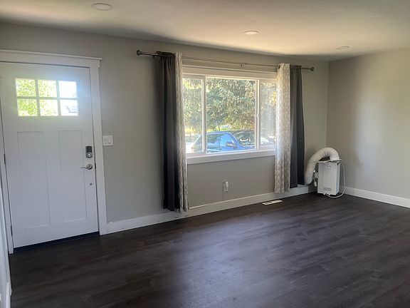 2nd image of 3447 Colony Hills Rd