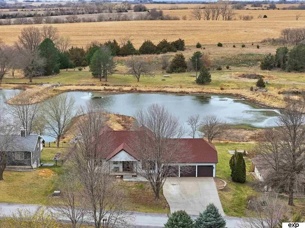 719 Lakeview Dr, Eagle, NE 68347