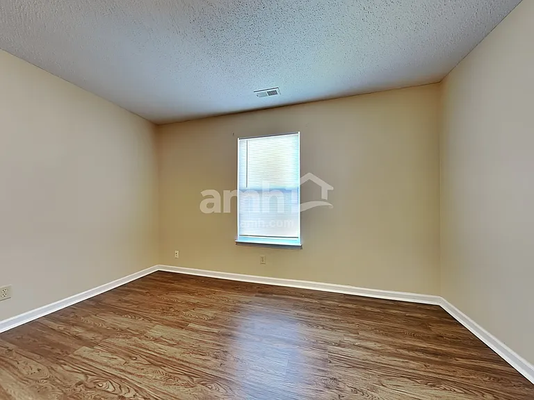 2162 Providence Dr — Photo 18