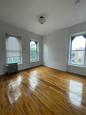 Rented by EXR | media 1