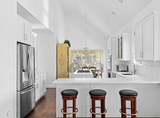 6 Covey Ct, East Hampton, NY 11937