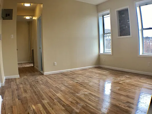 Rented by Lang Realty LLC | media 8