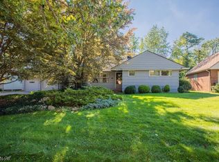 7420 Craigmere Dr, Middleburg Heights, OH
