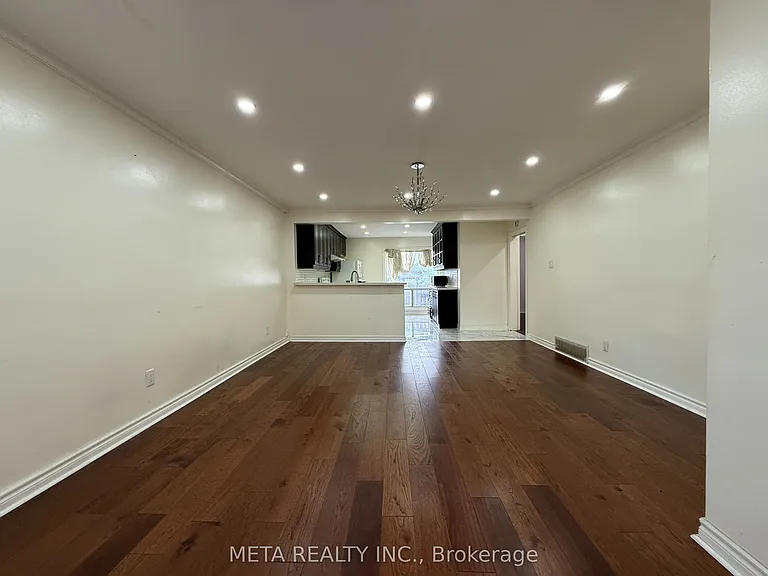 556 McCowan Rd — Photo 7