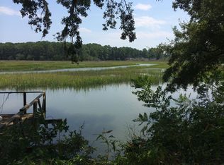 217 Suncrest Blvd, Savannah, GA 31410