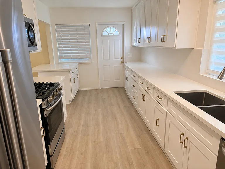 Fully remodeled kitchen