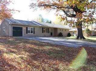 1405 E 108th Ter, Kansas City, MO 64131