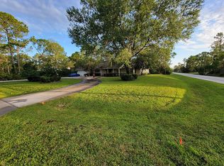 1902 Everlast Ter, Sebring, FL 33875