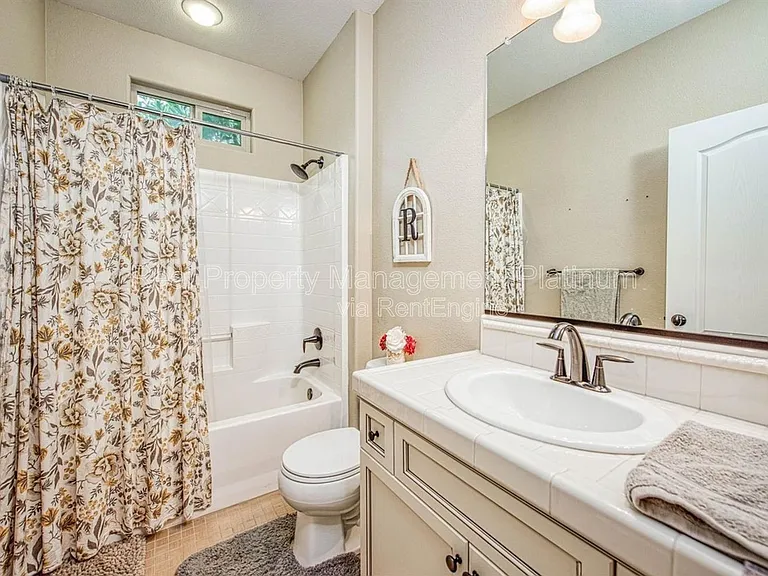 3470 Buckingham Ave — Photo 17