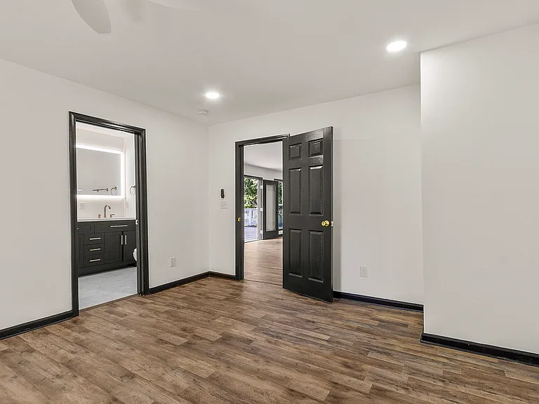 4165 E Lake Dr — Photo 17