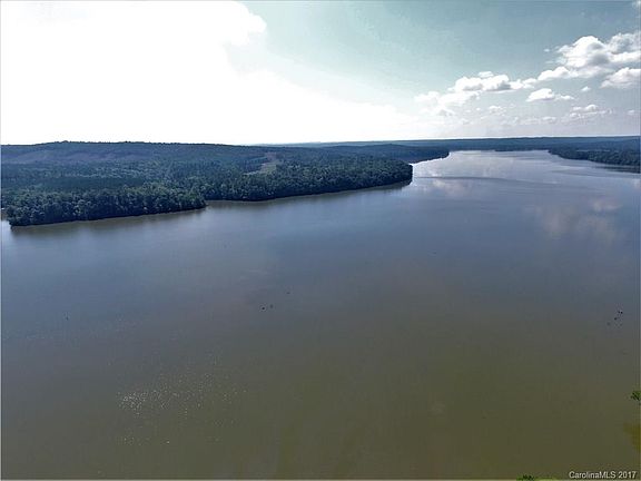 3rd image of 1 Lakeside Trl #69