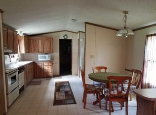 108 Arber Dr, Freeport, IL 61032