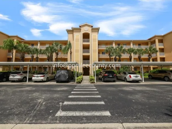 8261 Pathfinder Loop, Fort Myers, FL