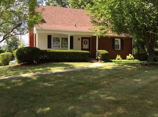 232 Chaucer Dr, Irwin, PA 15642