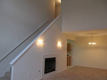 5th image of 9481 Villa Way