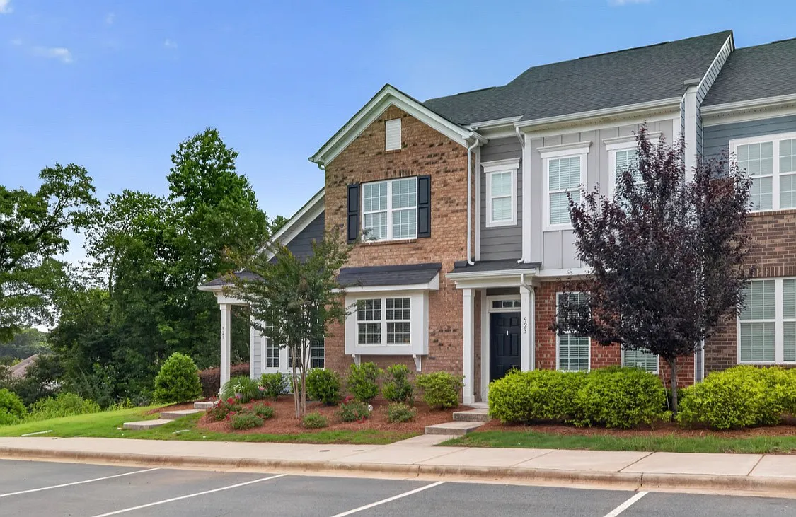 923 Goldmine Hill Ct — Photo 1