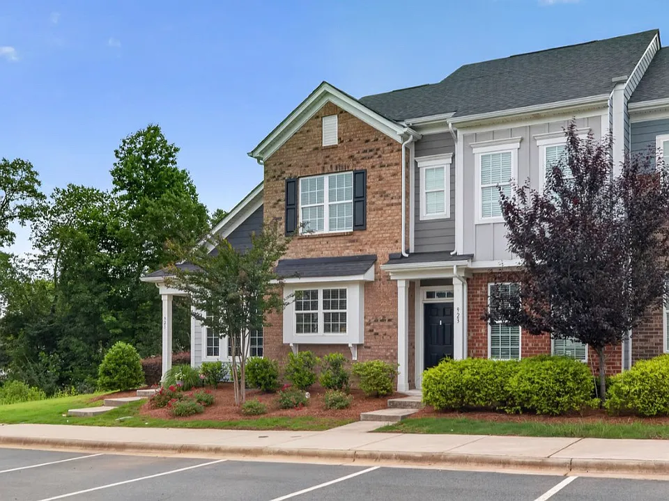 923 Goldmine Hill Ct