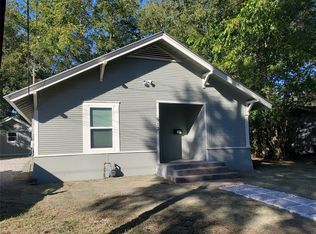 513 E 8th St, Bonham, TX 75418