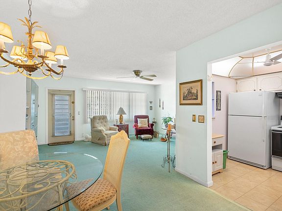 5th image of 1033 Berkshire B #1033