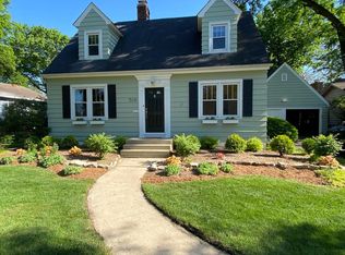 506 E Indiana St, Wheaton, IL 60187