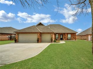 2313 Whispering Pine Blvd, Shawnee, OK 74804