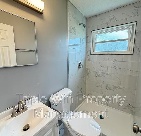 753 Watersedge Dr — Photo 23
