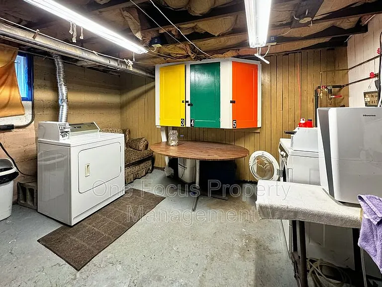 2205 W 4th St #5 — Photo 8