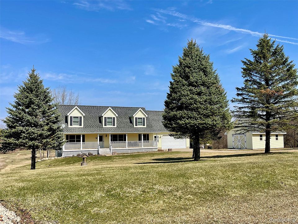 1st image of 3914 Golf Vista Dr