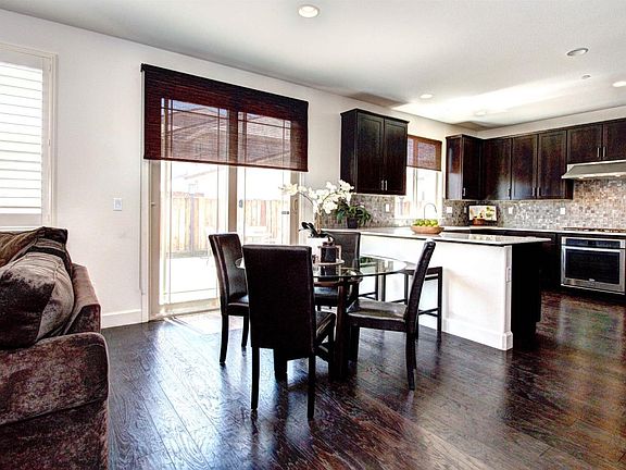 4th image of 1640 Martinez Way