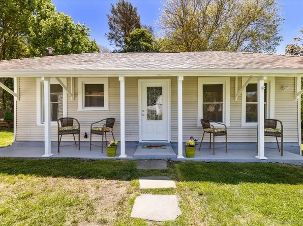 20 William Street, Waterford, CT 06385