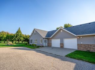 2946 9th Ave SE, Willmar, MN 56201