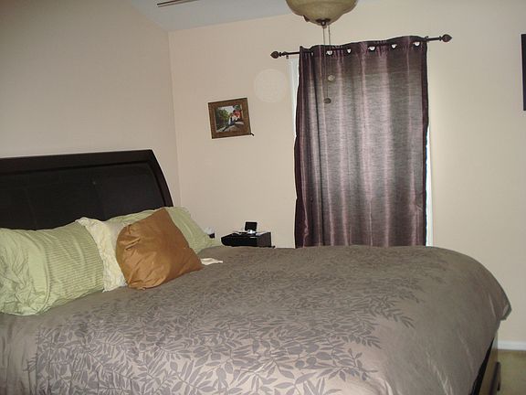 3rd image of 50 Versailles Ct
