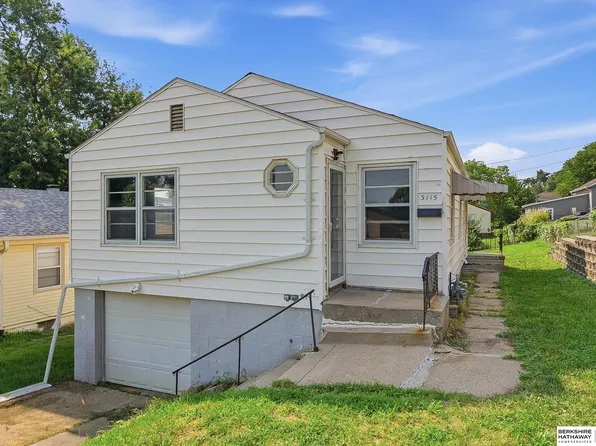 3115 Grebe St, Omaha, NE 68112
