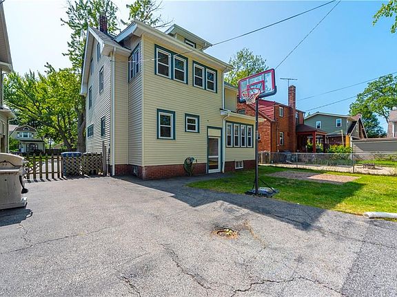 5th image of 15412 Lakewood Heights Blvd