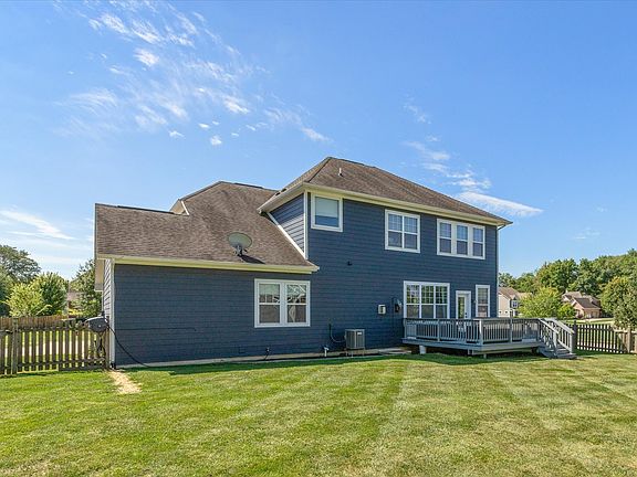 3rd image of 6856 Ethens Glen Dr