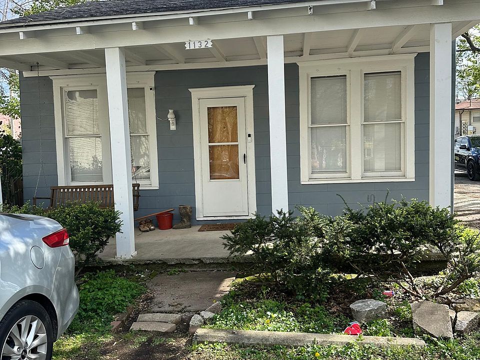 1st image of 1128 E Walnut St