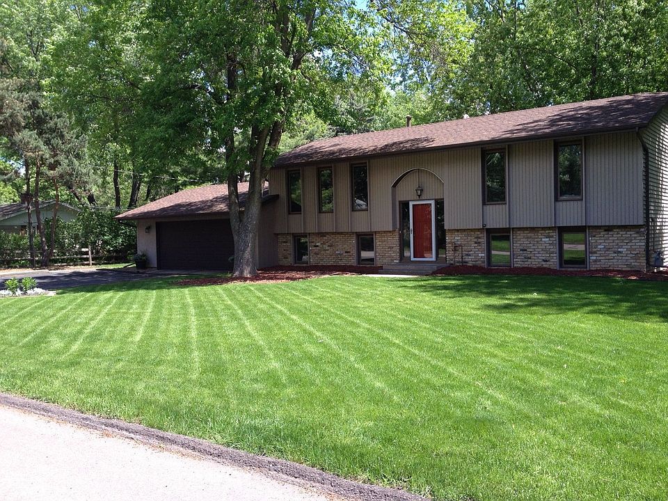 1st image of 501 Lombardy Ln