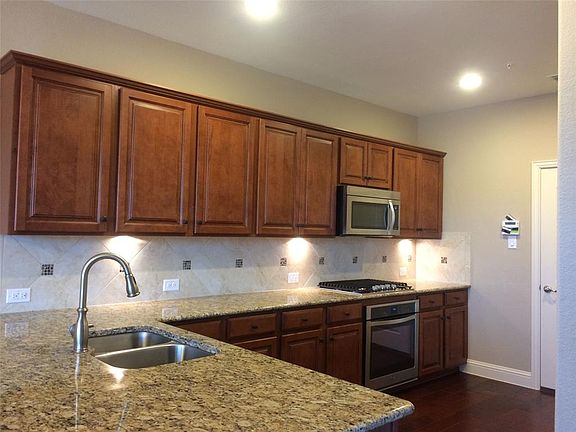 5th image of 2681 Chambers Dr #2681
