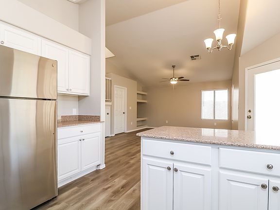 4th image of 8809 W Greer Ave