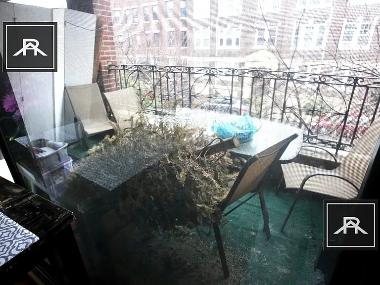 317 Summit Ave #9 — Photo 7
