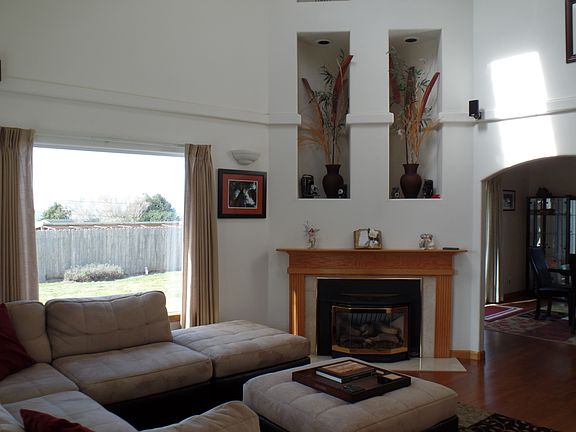 5th image of 5370 Bay Pointe Ct
